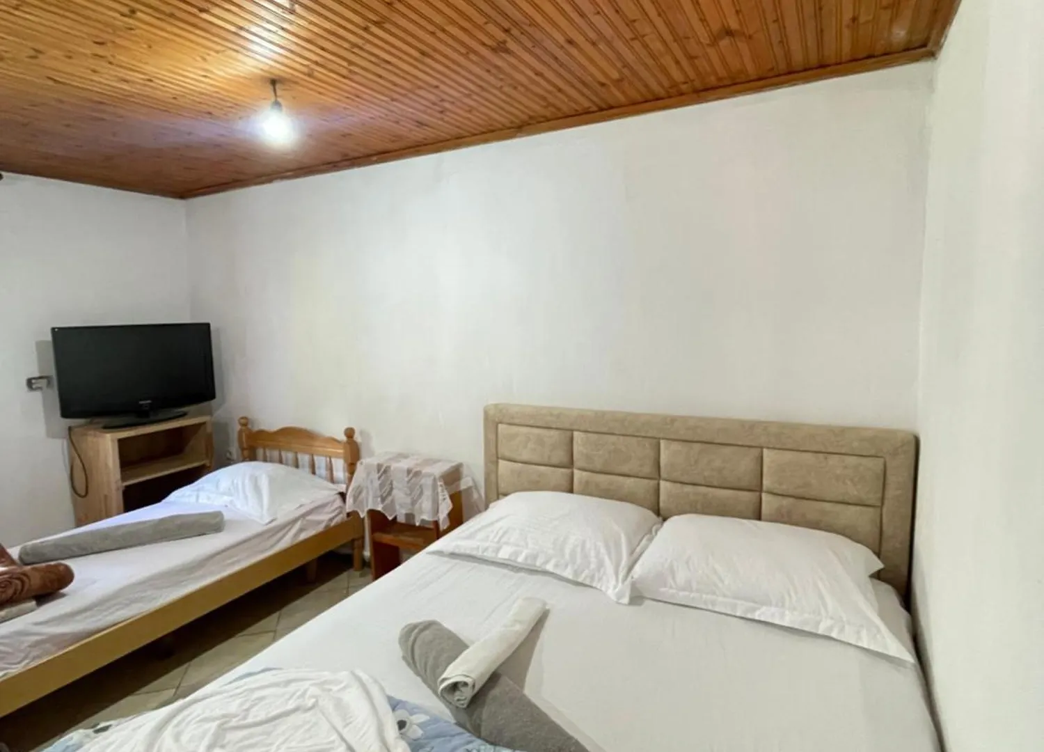 Gæstehus Bujtina Lokthi Hotel Theth Albanien
